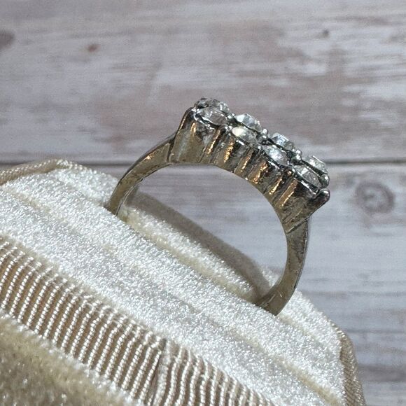 Vtg Silver Tone Cocktail Ring Rectangle Sparkling Clear Rhinestones Cluster Sz 9 - Picture 9 of 11